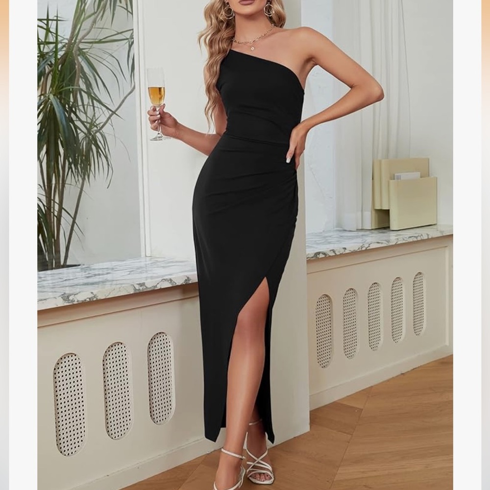 Black One-Shoulder Dress